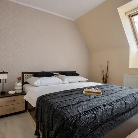 Tetmajera Apartzakop *